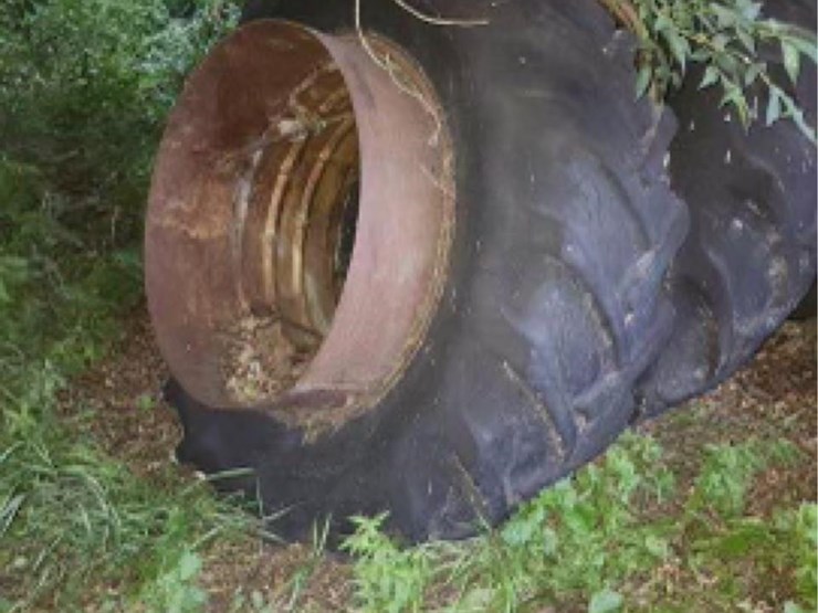 john-deere-4010-image-43