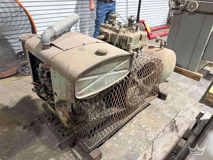 binks-gasoline-air-compressor-image-4