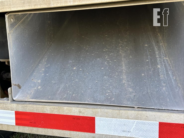 2015-timpte-grain-trailer-image-26