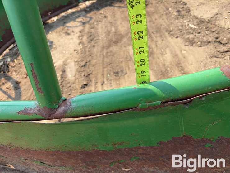 hw-steel-bale-feeder-image-17
