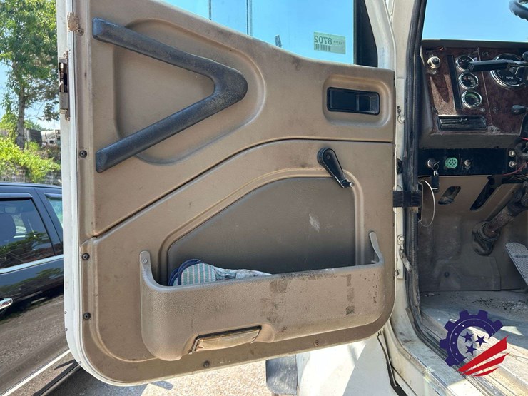 2008-international-5600-paystar-tri-axle-dump-truck-image-65