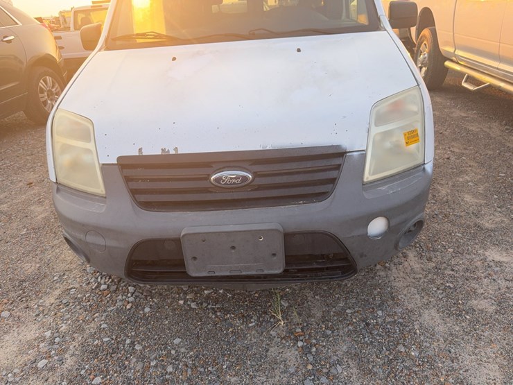 2010-ford-transit-connect-image-21