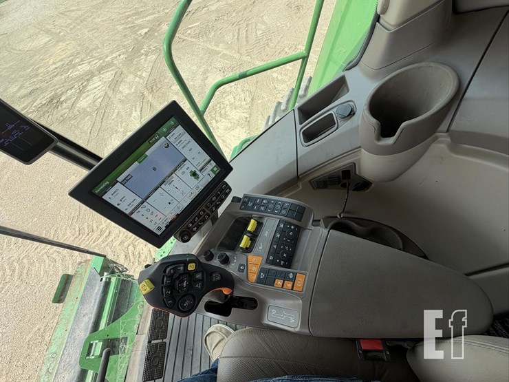 2020-john-deere-s780-image-68