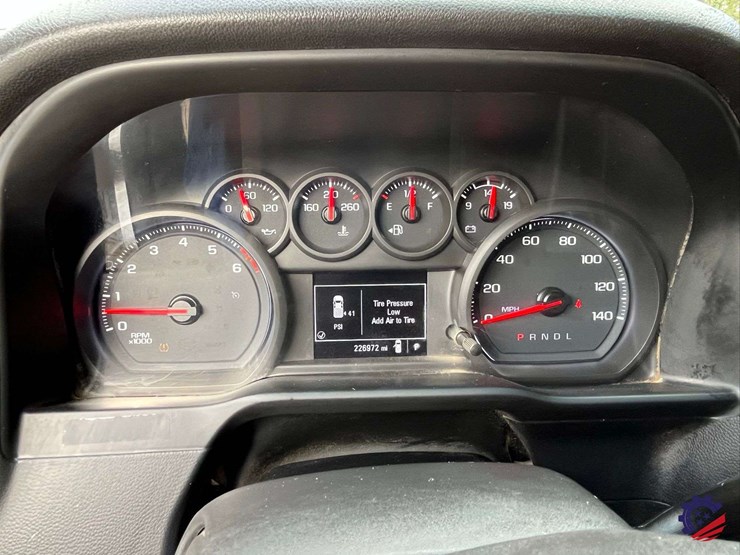2021-chevrolet-silverado-2500-image-70