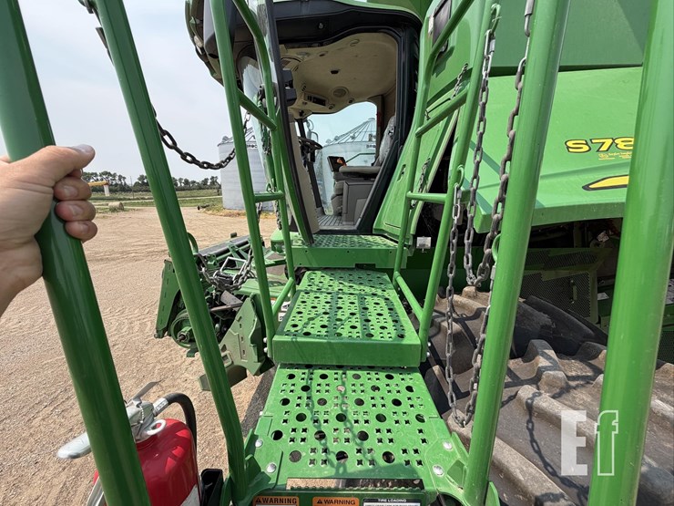2020-john-deere-s780-image-56