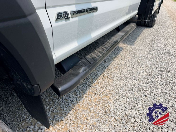 2019-ford-f550-xl-image-33