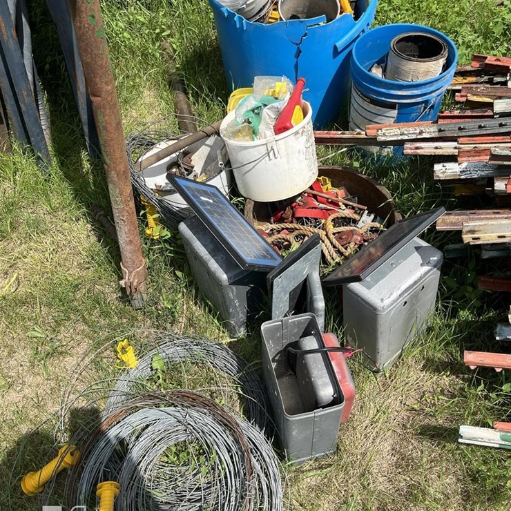 MISC FENCING SUPPLIES AND TOOLS