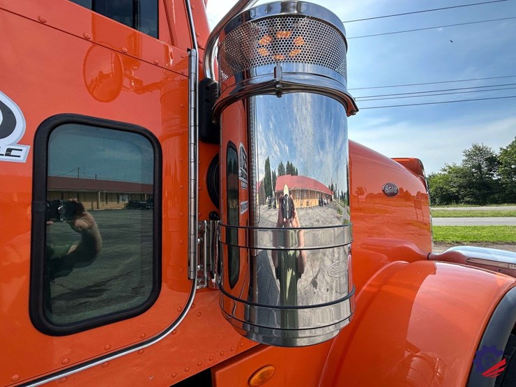 2016-peterbilt-367-image-71