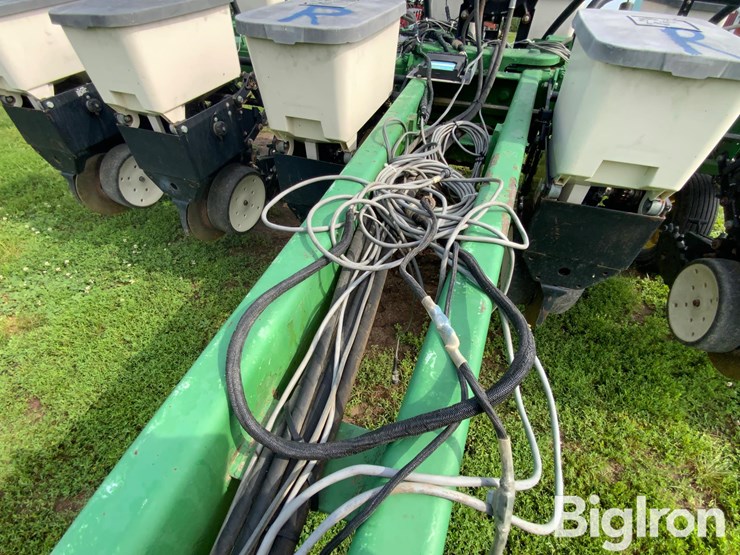 john-deere-7000-image-13