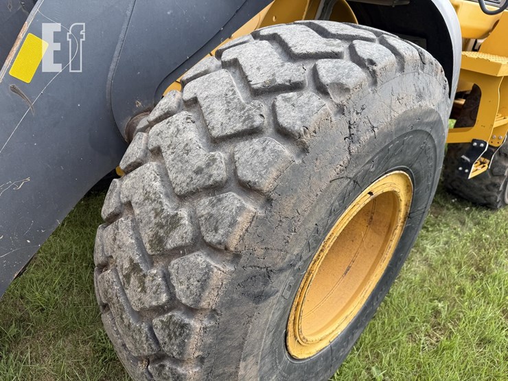 2019-deere-524l-image-19