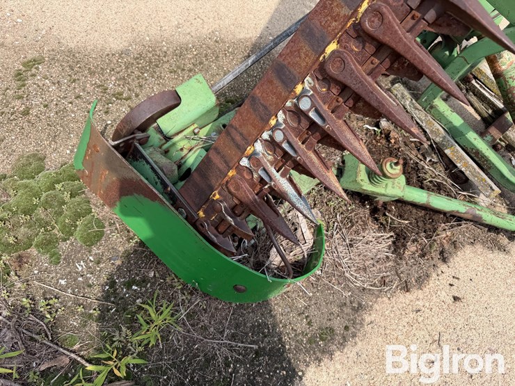 john-deere-7-image-17