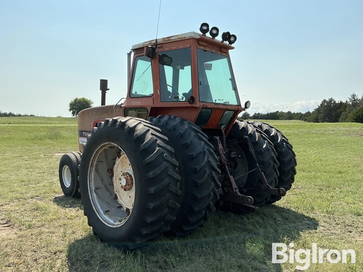 1981-allis-chalmers-7060-image-7