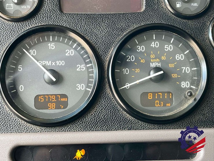 2013-peterbilt-367-image-87