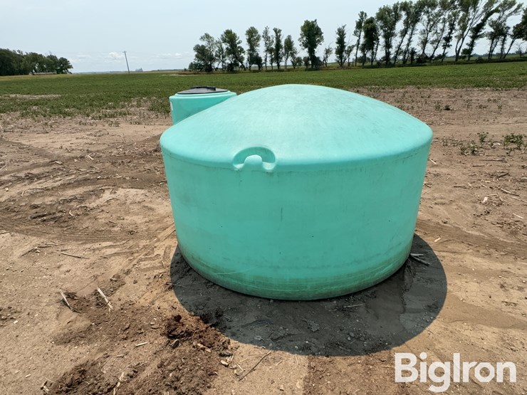 1100-gal-poly-tank-image-8