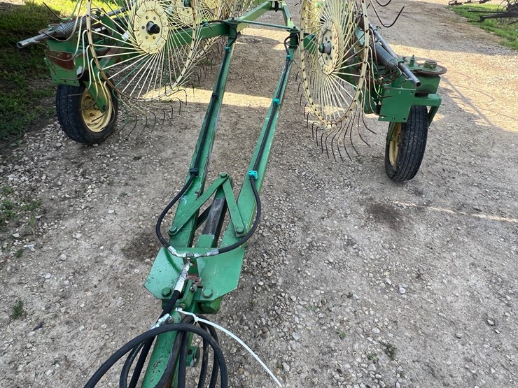 #9573-•-10-wheel-v-rake-image-16