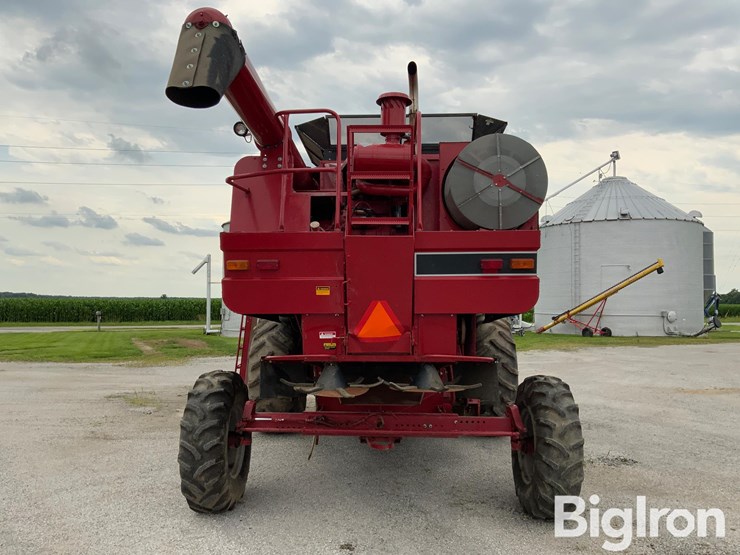 1992-case-ih-1660-image-6