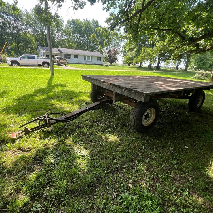 #9924 • Hydraulic Wooden Dump Wagon