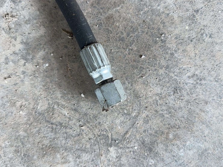pioneer-ag-hydraulic-hoses-and-quick-disconnect-couplers-lot-image-21