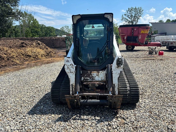 2016-bobcat-t770-image-2