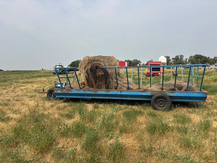 werkmeister-hay-feeder-image-1
