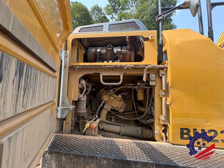 2012-caterpillar-329el-image-55
