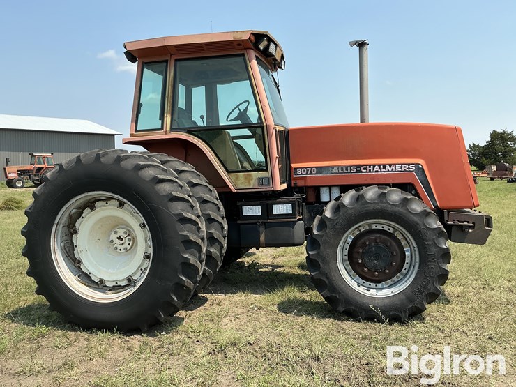 1985-allis-chalmers-8070-image-4