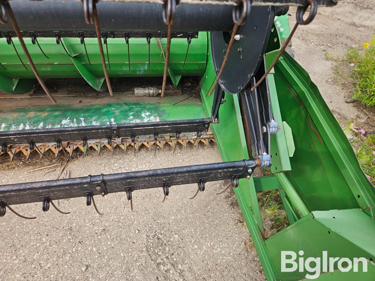 john-deere-216-image-17