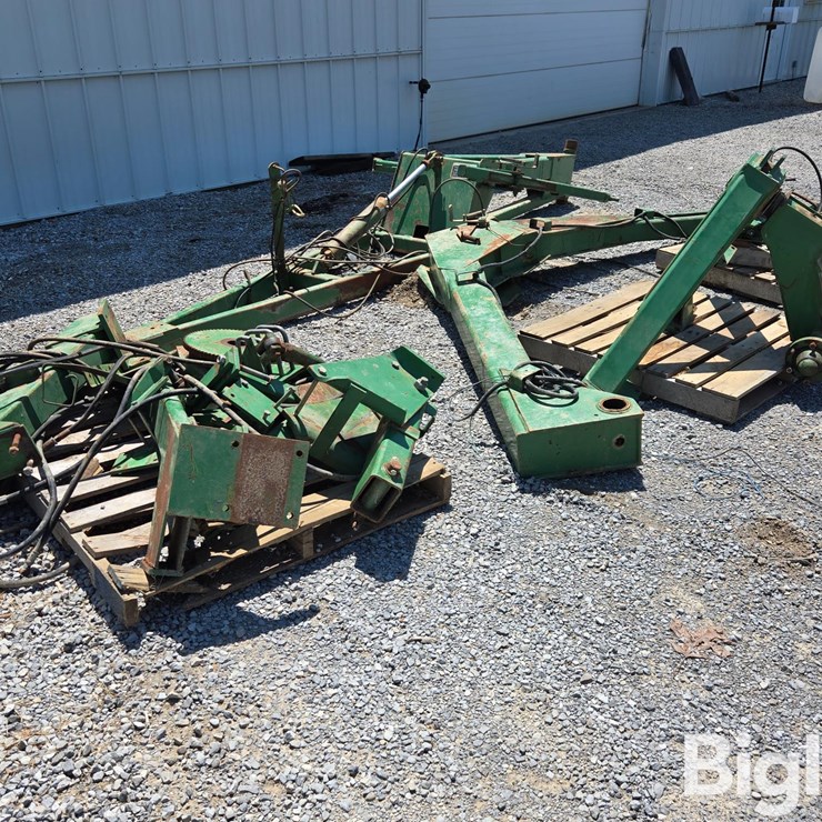 JOHN DEERE 1560