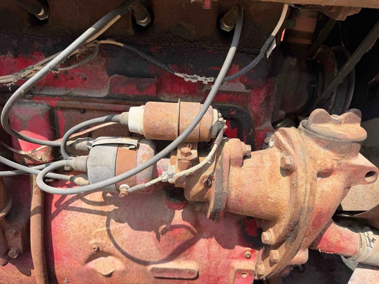 mccormick-deering-w6-standard-tractor-image-23