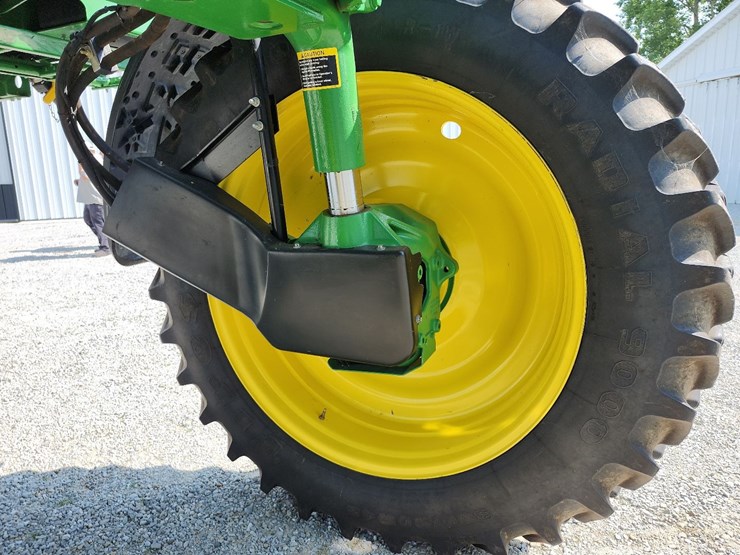 2011-john-deere-4730-image-35