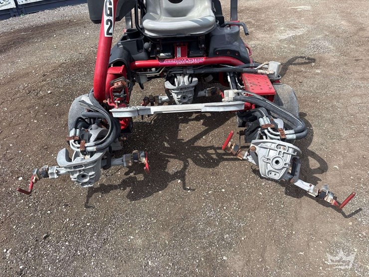 green-master-3300-mower-image-7