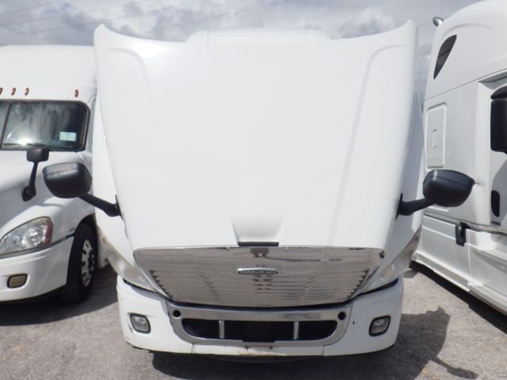2017-freightliner-cascadia-125-evolution-image-26
