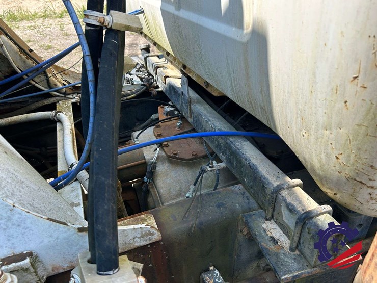 1997-mack-dm-concrete-mixer-truck-image-51