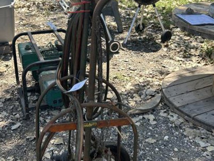 #93-•-industrial-cylinder-cart-w/-hoses-for-oxygen-&-image-3
