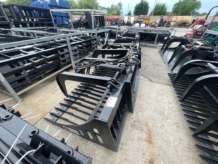 #8263-•-unused-2026-jct-skid-steer-rock-grapple-bucket-(o2)-image-6