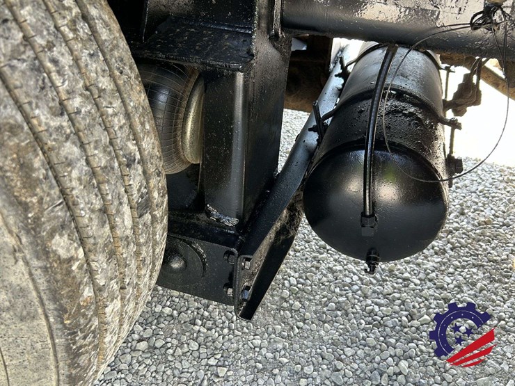 2007-mack-granite-cv713-image-63