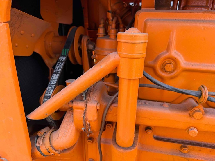minneapolis-moline--z-tractor-image-9