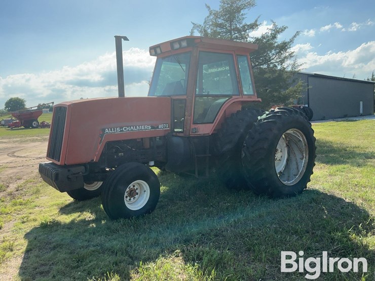 1982-allis-chalmers-8070-image-3