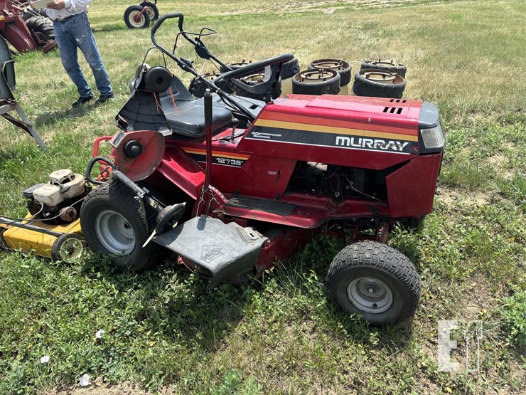 assortment-of-lawn-mowers,-weed-eaters,-string-tim-image-3