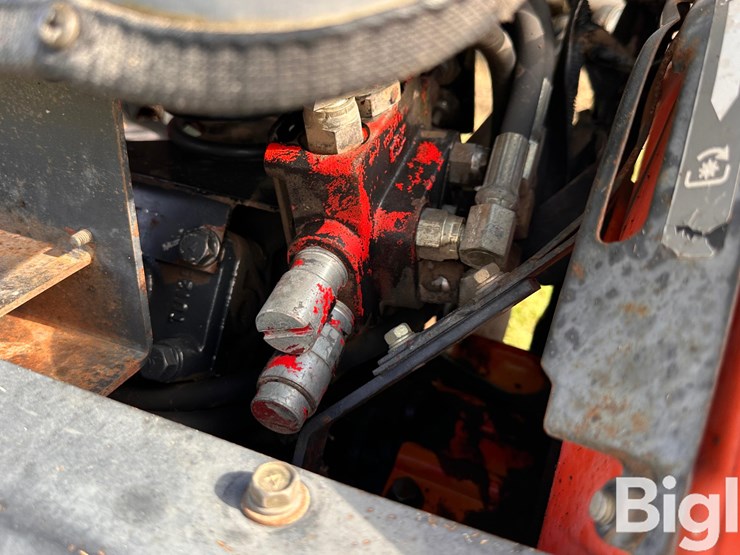 agco-st25-image-13