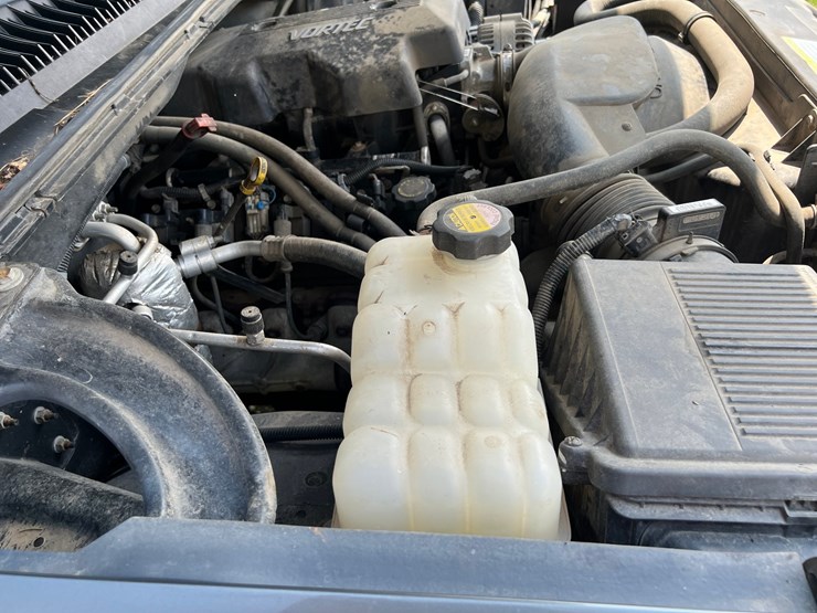 2000-chevrolet-1500-image-14