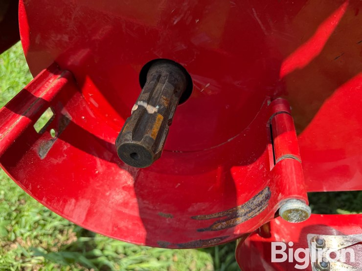 2012-case-ih-6088-image-11