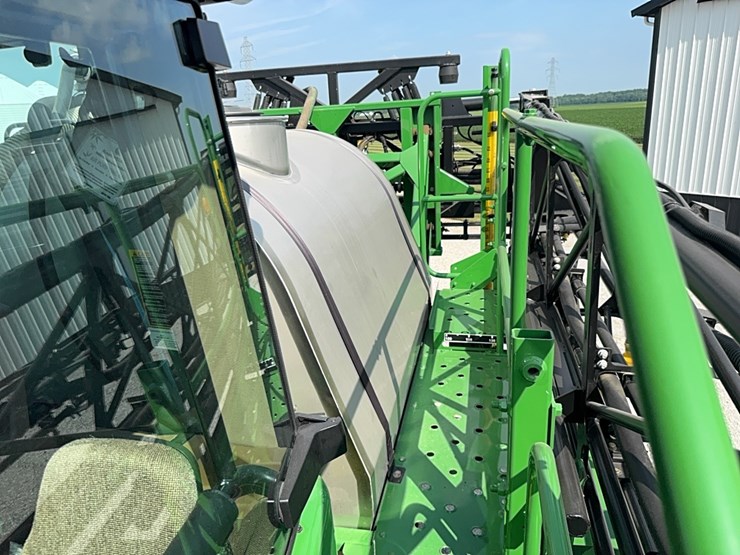 2011-john-deere-4730-image-49