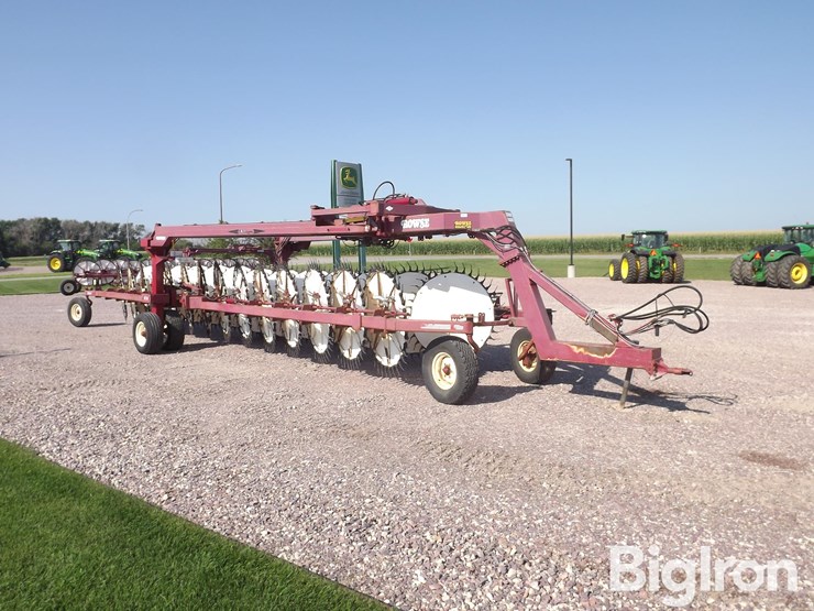 2008-rowse-u27-27-wheel-hay-rake-image-3