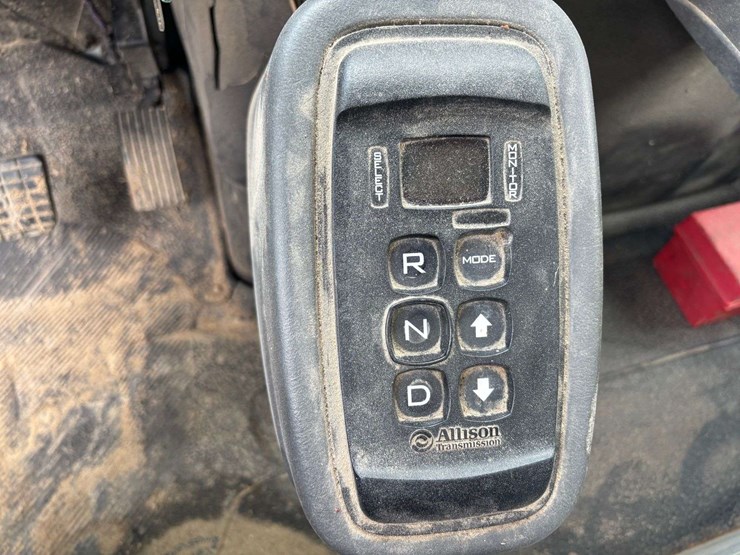 2011-international-durastar-4400-image-26