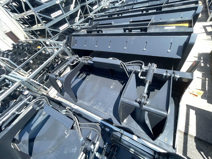 #8259-•-unused-2026-jct-skid-steer-grapple-bucket-(o2)-image-2