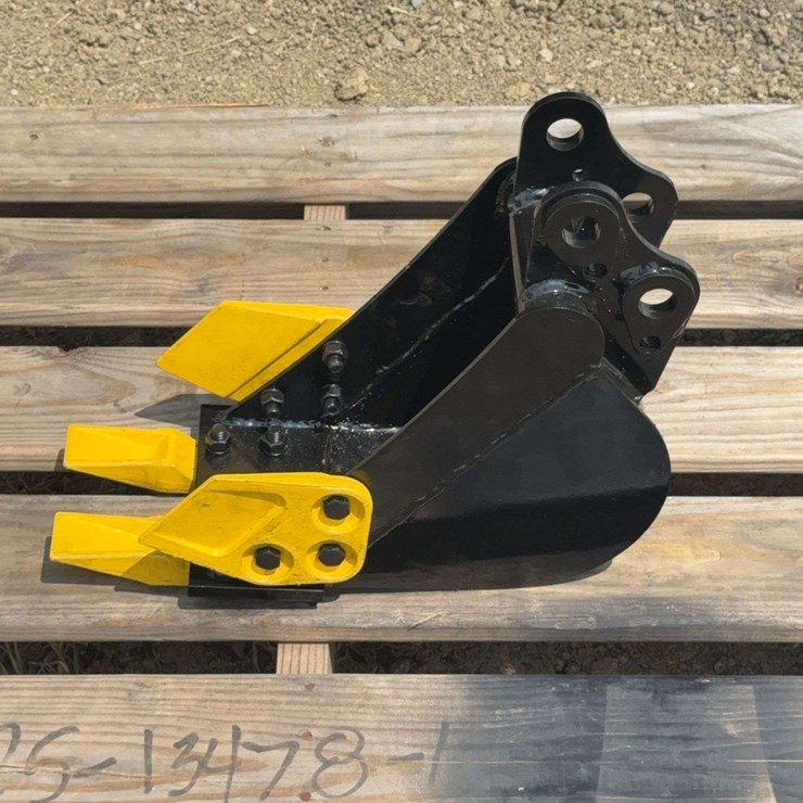7” W Mini Excavator Bucket Model ZL-12