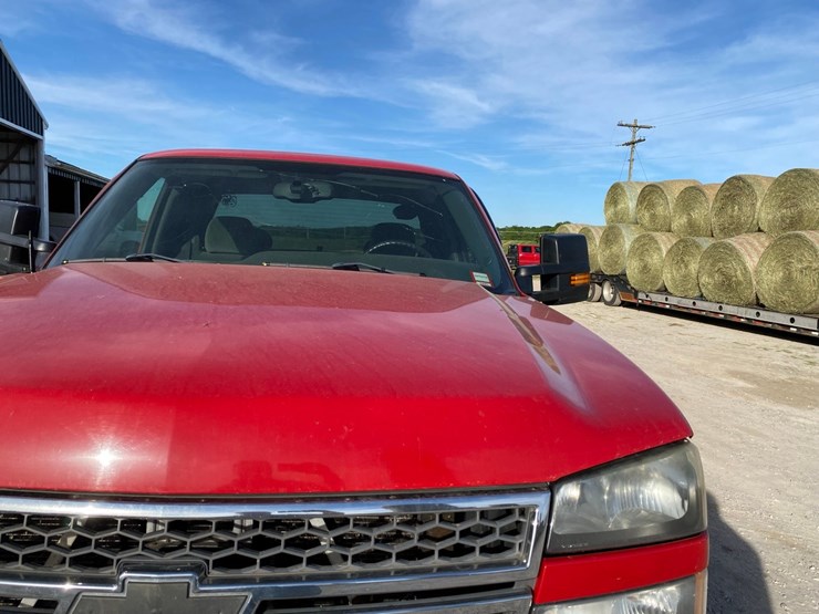 2005-chevrolet-2500-image-10