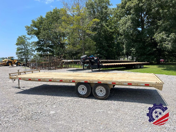 2022-delco-t/a-equipment-trailer-image-2