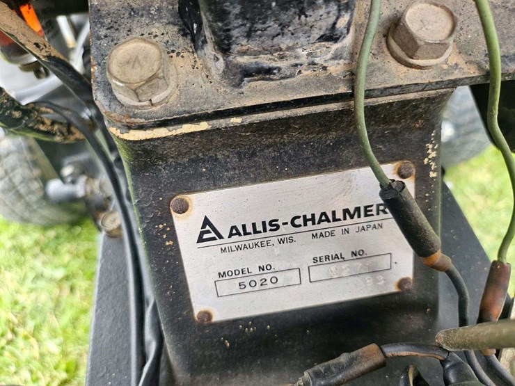 1983-allis-chalmers-5020-image-10